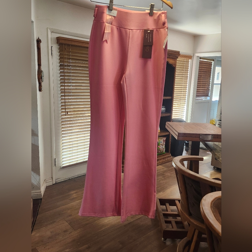 Indero Scuba Fuchsia Stretch Flare Pants - Women's Size Small / Medium. NWT